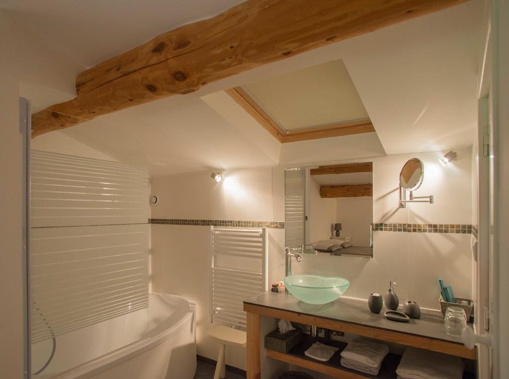 Le Mas De La Fontaine Bed and Breakfast Le Pegue Kamer foto