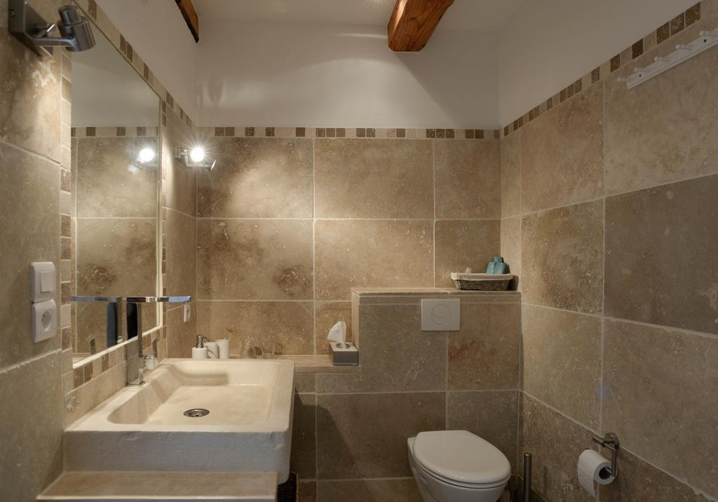 Le Mas De La Fontaine Bed and Breakfast Le Pegue Kamer foto