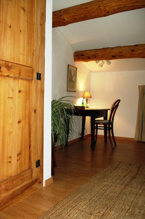 Le Mas De La Fontaine Bed and Breakfast Le Pegue Kamer foto