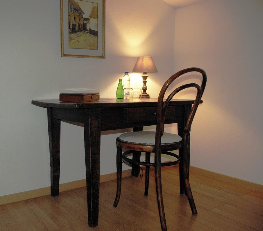 Le Mas De La Fontaine Bed and Breakfast Le Pegue Kamer foto