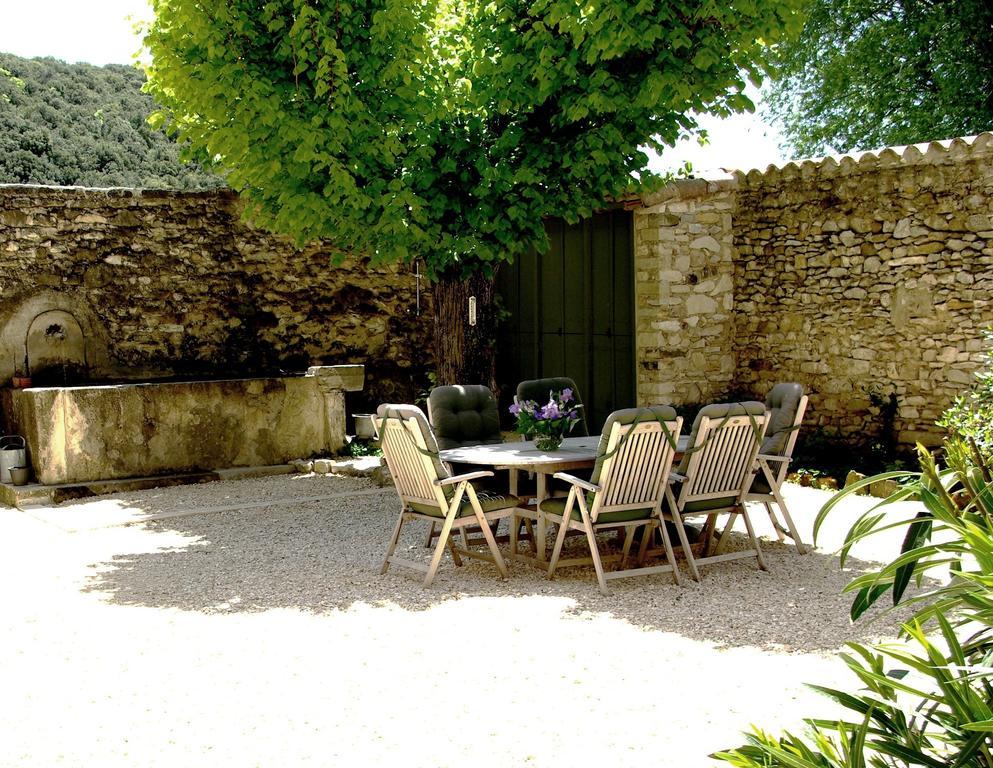 Le Mas De La Fontaine Bed and Breakfast Le Pegue Buitenkant foto