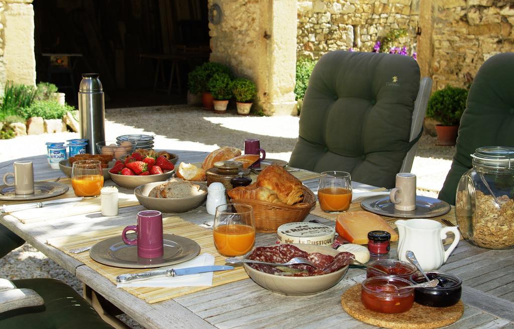 Le Mas De La Fontaine Bed and Breakfast Le Pegue Buitenkant foto